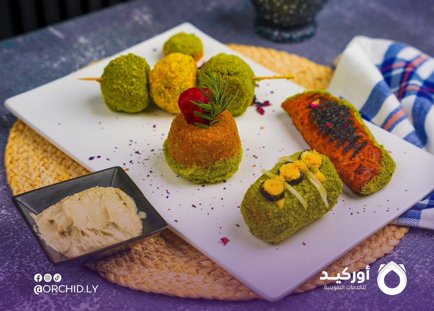 e7f17bea d8c1 4a80 bc2b 70f915b584bc